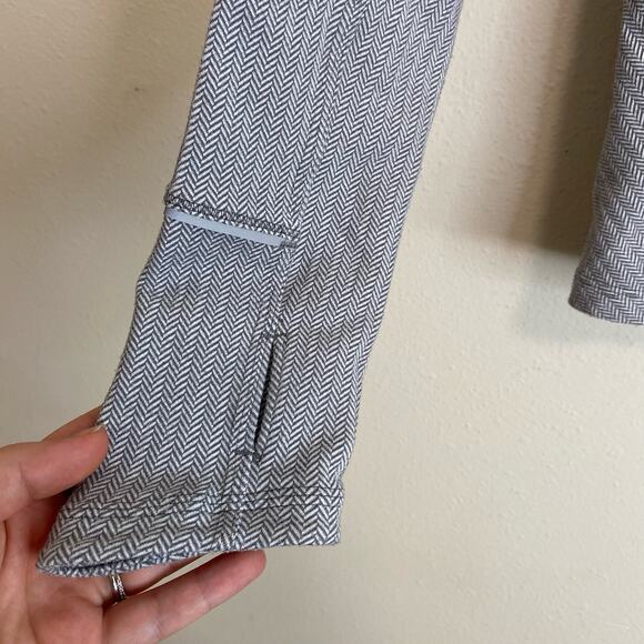 Lululemon Kanto Catch Me Shirt Top Long Sleeve Herringbone Running Grey 10 - Picture 2 of 8